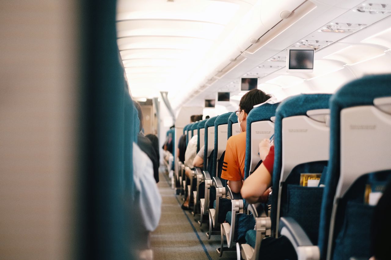 Airline In-Flight eSIM Add-Ons: Why Booking Data at Checkout Costs Double